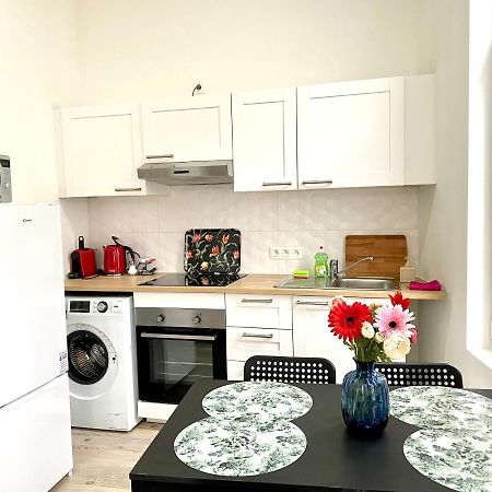 Bonjour Apartments Сentre 3 Αμβέρσα Εξωτερικό φωτογραφία
