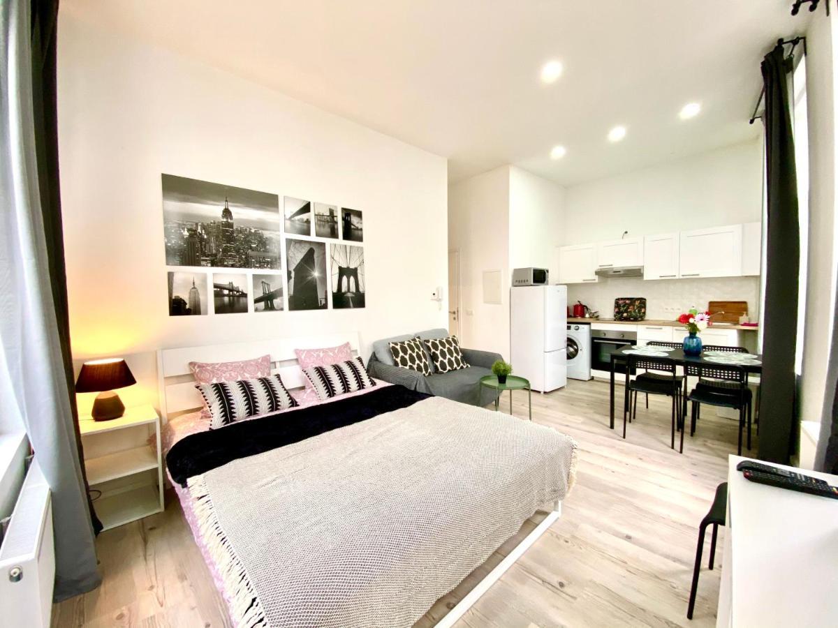 Bonjour Apartments Сentre 3 Αμβέρσα Εξωτερικό φωτογραφία